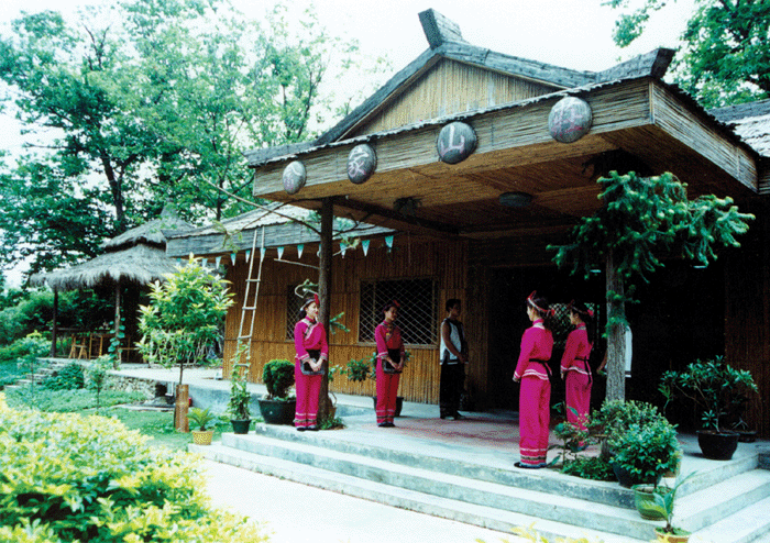 畲家山庄餐厅.gif